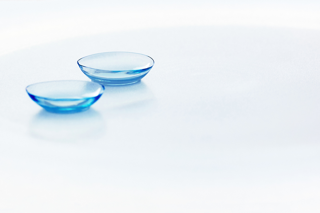 set of contact lenses